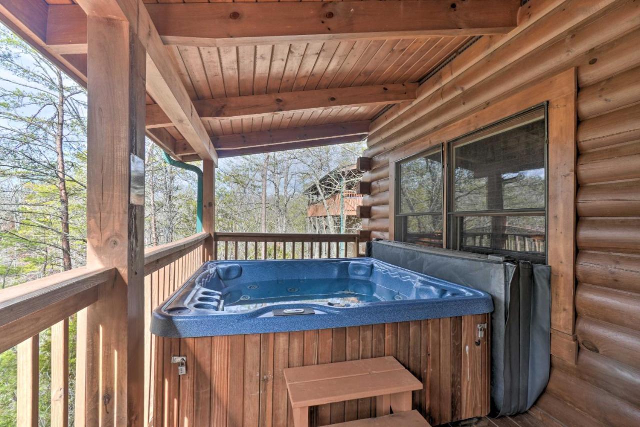Inviting Sevierville Cabin With Deck And Hot Tub! Exterior foto